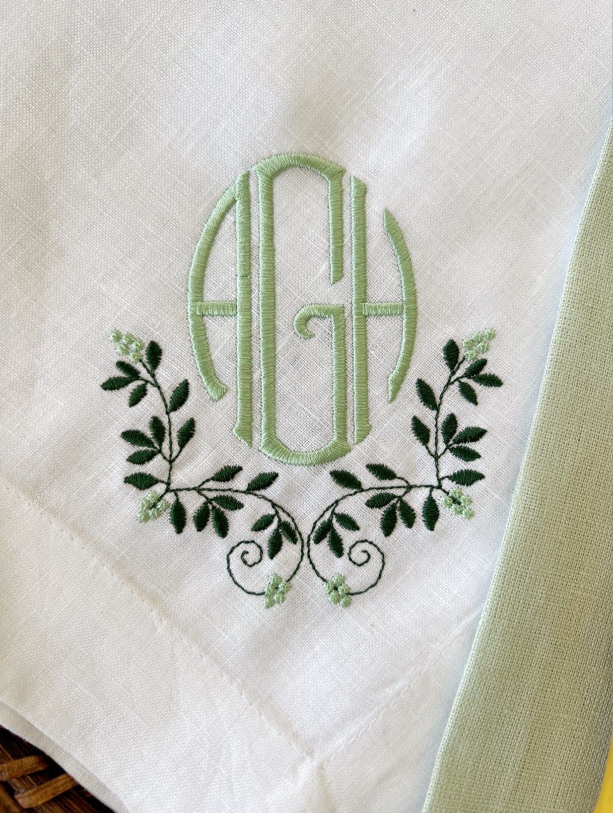 Monogrammed Laurel Garland Dinner Napkins